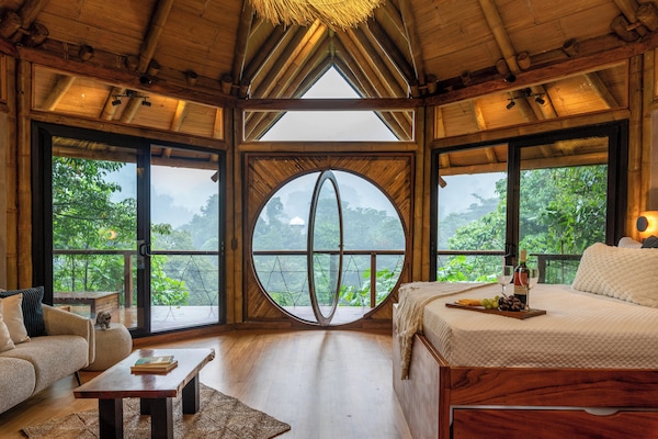 Casa na árvore luxo, cozinha, vista para a montanha | Wi-Fi de cortesia