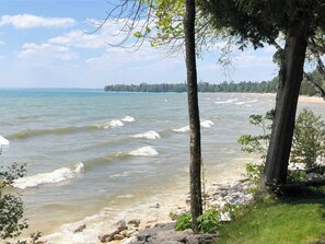 サンラウンジャー、ビーチタオル