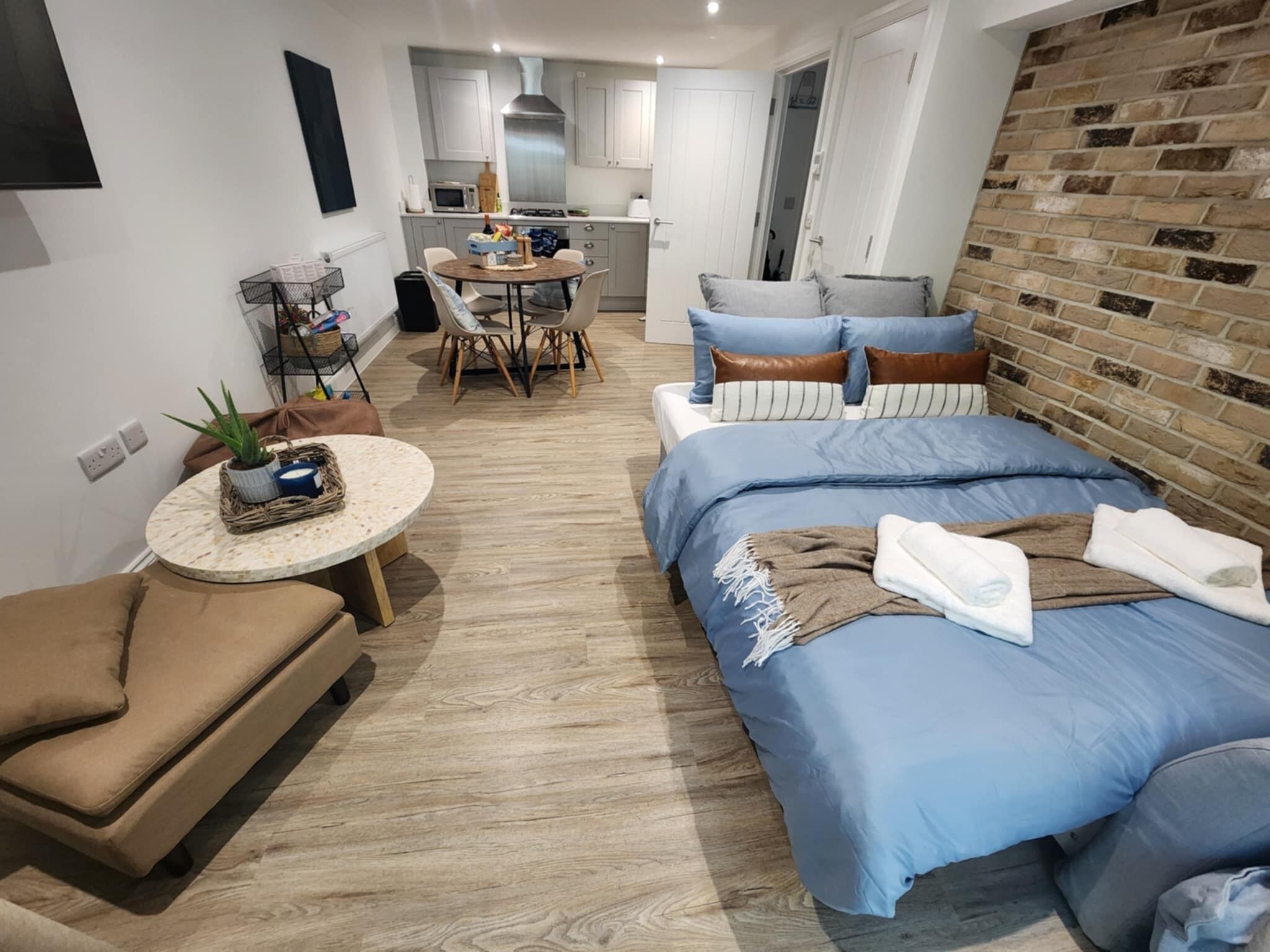 1 室のベッドルーム、アイロン / アイロン台、旅行用ベビーベッド、WiFi (無料)