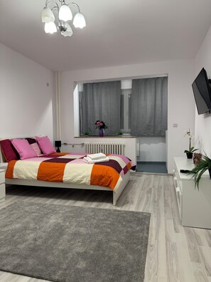 1 bedroom, iron/ironing board, WiFi, bed sheets