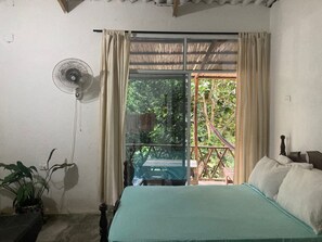 Standard Tek Kişilik Oda, Balkon, Nehir Manzaralı | Ücretsiz kablosuz İnternet 