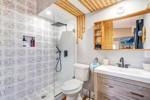 Hårføner og håndklær