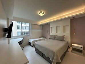 1 chambre, bureau, fer et planche à repasser, Wi-Fi