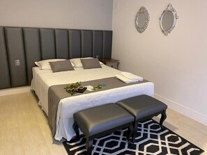 Soundproofing, free WiFi - The Reds Pousada (Penha)