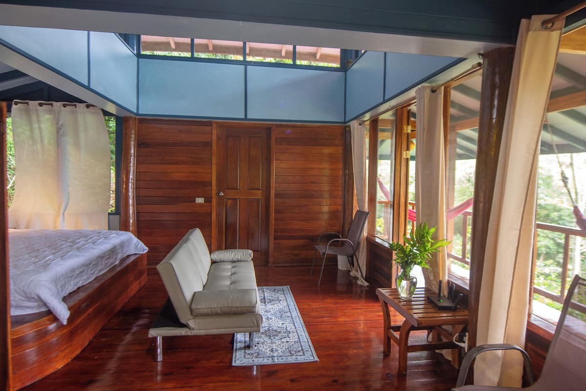 Suite estudio romántica | 2 habitaciones y ropa de cama