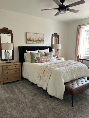 3 bedrooms, desk, iron/ironing board, travel cot