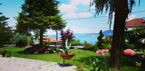 Property grounds - Studio Apartment '4 Adults No 9' with Sea View, Wi-Fi and Air Conditioning (Nikiana)