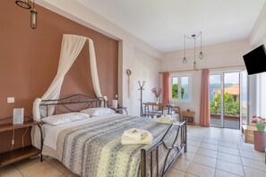 1 habitación, tabla de planchar con plancha, wifi gratis y ropa de cama 