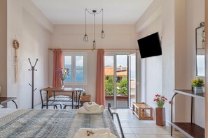 1 soverom, strykejern/-brett, wi-fi (inkludert) og sengetøy