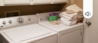 Cozy 1-bedroom apartment in Stonewall with WiFi, AC, furnished country setting. 