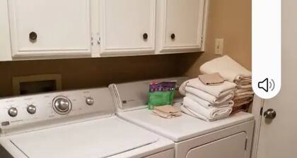 Cozy 1-bedroom apartment in Stonewall with WiFi, AC, furnished country setting.