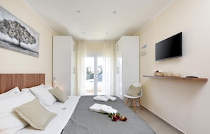 4 Schlafzimmer, Zimmersafe, Bügeleisen/Bügelbrett, Reisekinderbett