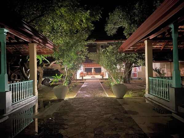 Πρόσοψη καταλύματος