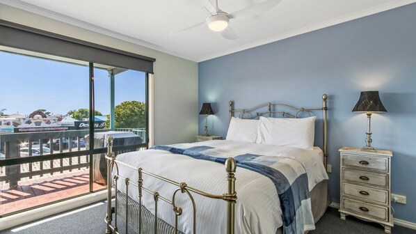 3 bedrooms, iron/ironing board, free WiFi