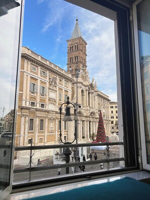 Vue sur la ville depuis l’hébergement