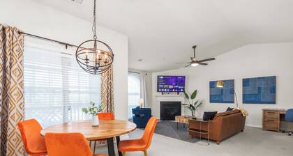 Overlook Retreat Across from Carolina Core. Pet and Remote Work Friendly!