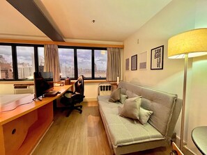 อพาร์ทเมนท์สำหรับครอบครัว | บริเวณนั่งเล่น | ทีวี