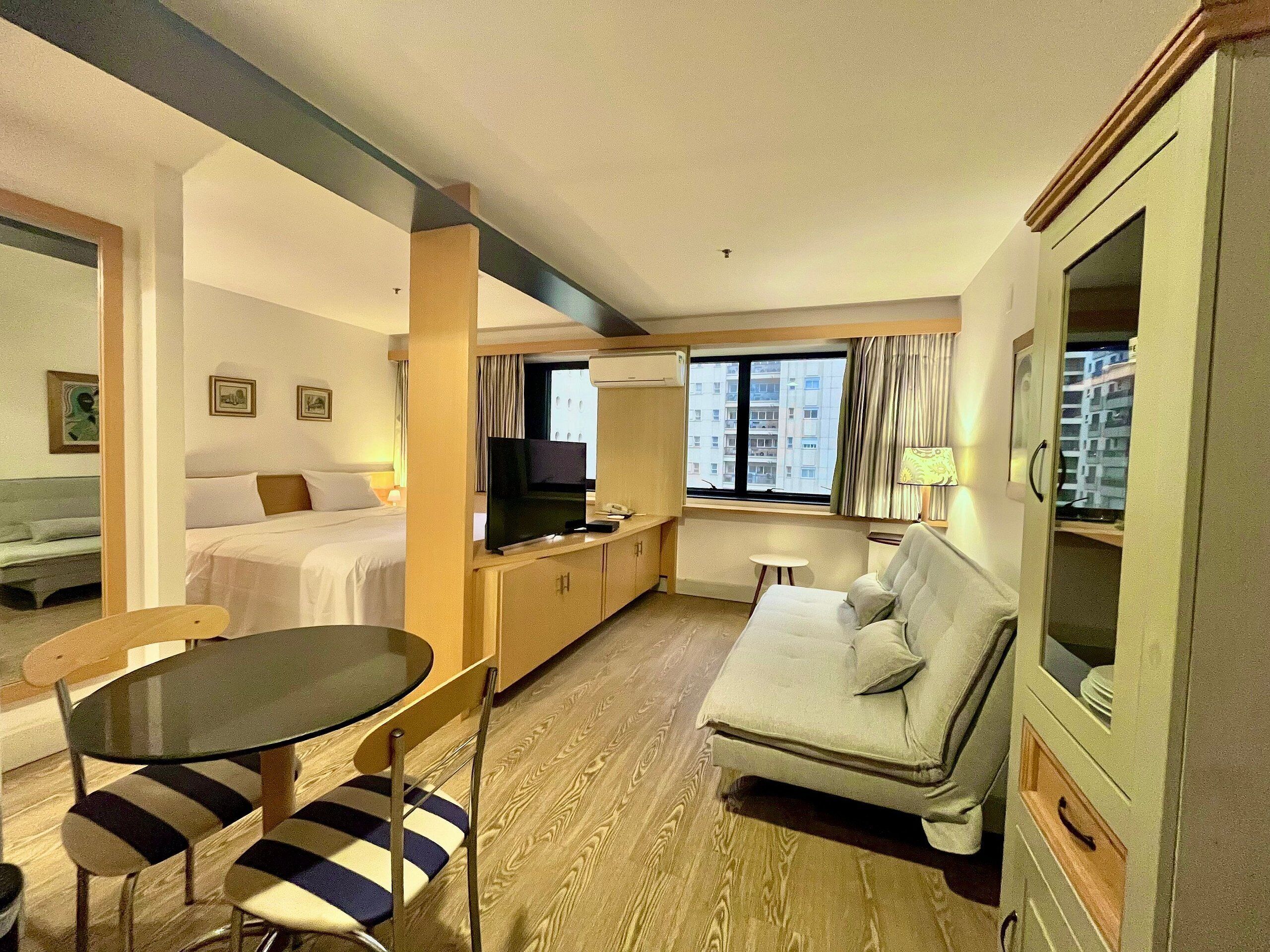 Comfort Apartment | Desk, laptop workspace, blackout drapes, soundproofing