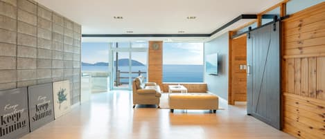 Chambre, 2 chambres (Room 101)