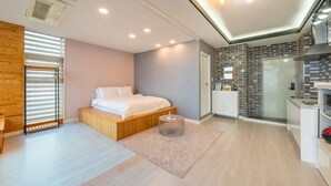 Phòng cơ bản, 1 phòng ngủ (Room 202)