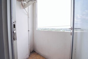 Estúdio luxo, sacada, vista para a cidade | Sacada