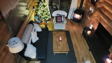 Smart TV, fireplace, video games, DVD player