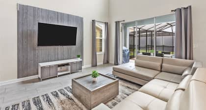 Minutes from Disney & Universal