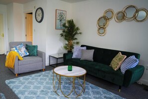 Leilighet | Oppholdsområde | TV