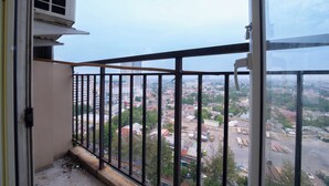 Studio Suite Deluks, balkon, pemandangan kota | Balkon