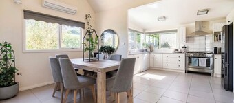 Delightfully stays is walking distance to Main Street in a quiet location 