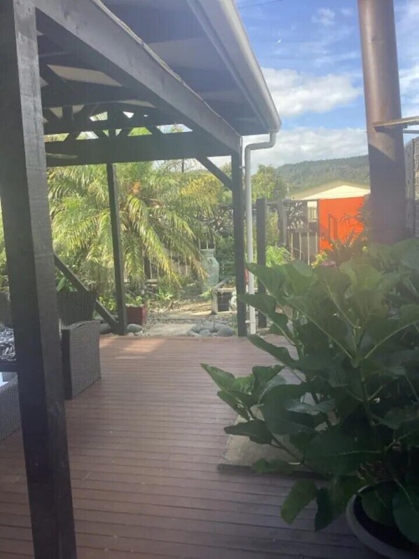 Property grounds - Hosts on the Coast Casement Fun (Whangamata)