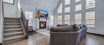 Poconos Masthope 4BR Ski Big Bear Sauna-Lake-Pools