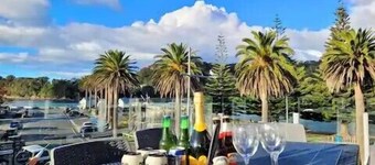 Hosts on the Coast Esplanade Harbour View Apartment 111
