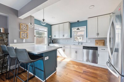 Take a break and unwind at Plymouth Lakefront Retreat with a Hot Tub