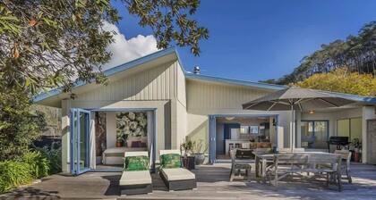 Hosts on the Coast Seaview Oasis