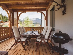 Outdoor dining - Poacher - Villa Salzweg (Bad Goisern)