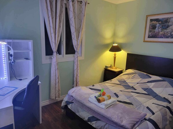 2 bedrooms, WiFi, bed sheets