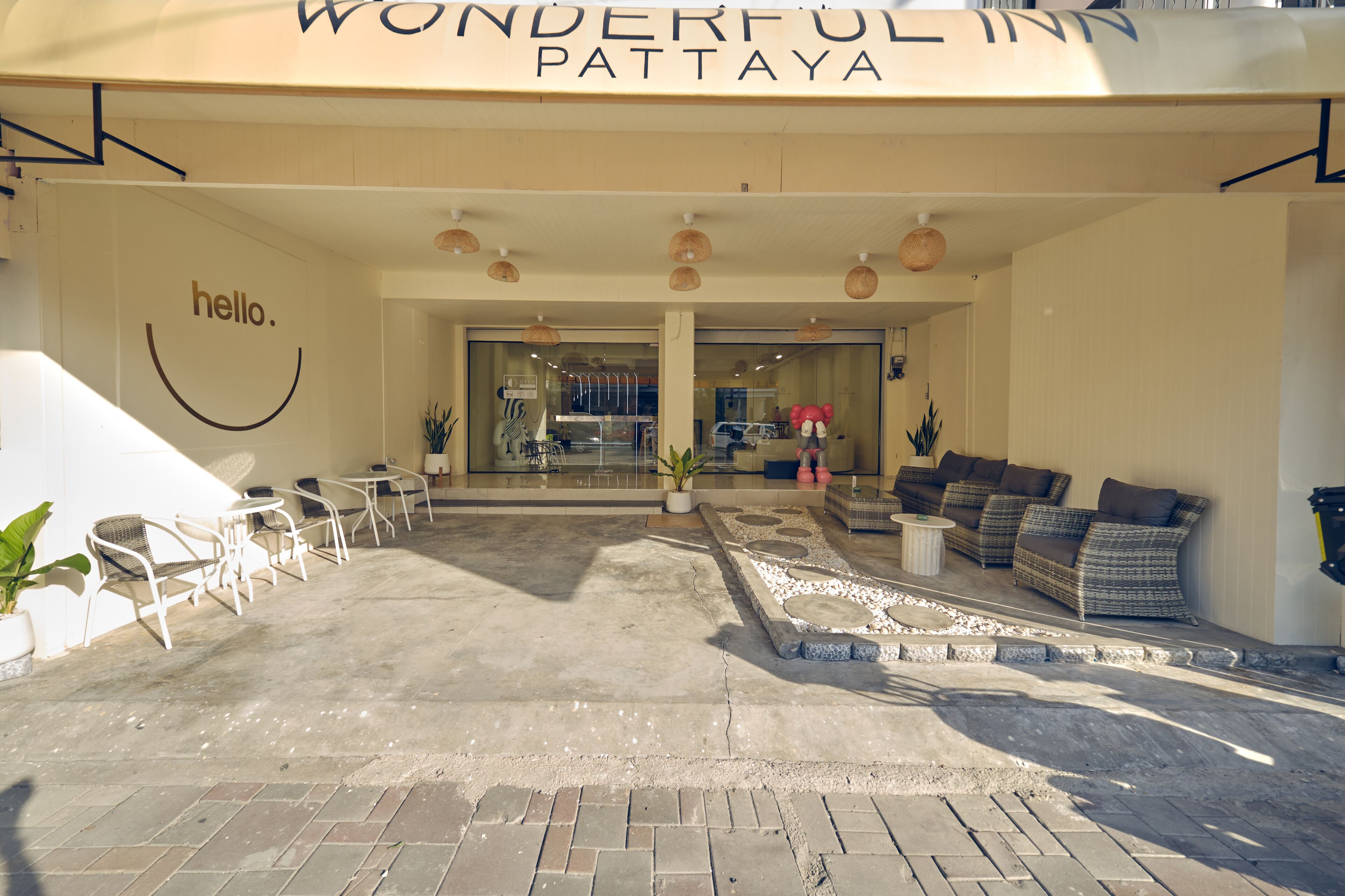 Felles sovesal – comfort, kun for menn, ikke-røyk, byutsikt | Sengetøy av topp kvalitet, skrivebord for bærbar PC og blendingsgardiner