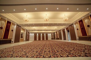 Banquet hall - Sarvaswa Resort - Raipur (Abhanpur)