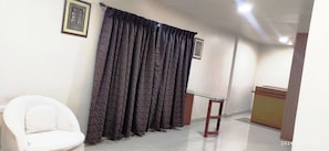 Superior Suite | 1 bedroom, desk