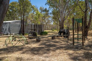 Children’s play area – outdoor
