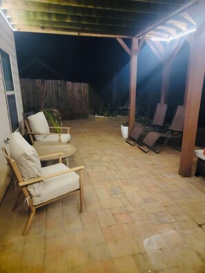 Terrace/patio - Dynasty: Complete comfort and quiet space for relaxation. Gym & outdoor space. (Snellville)