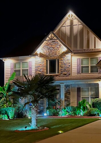 Dynasty: Complete comfort and quiet space for relaxation. Gym & outdoor space.