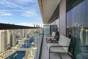 อพาร์ทเมนท์ | 3 ห้องนอน