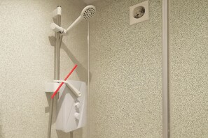 Shower, towels