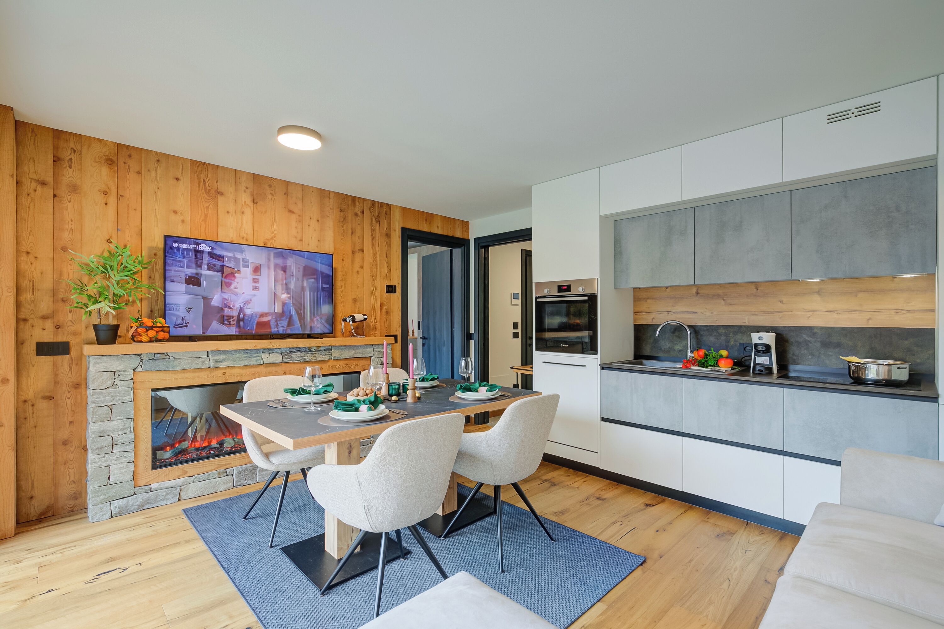 Family Apartment, Multiple Bedrooms, 2 Bathrooms, Mountainside (Edelweiss) | Private kitchen