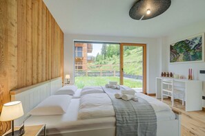Appartement Familial, plusieurs chambres, 2 salles de bains, côté montagne (Edelweiss)