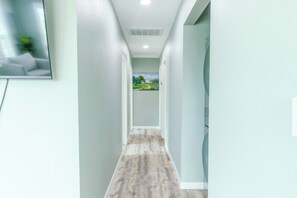 Interior - California Dreaming’s House/ Beautiful Private Backyard in fabulous San Diego (San Diego)