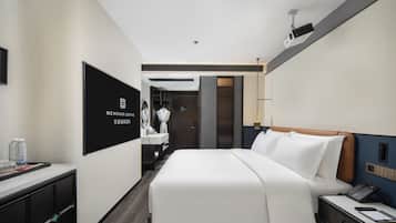 Laptop workspace, free WiFi