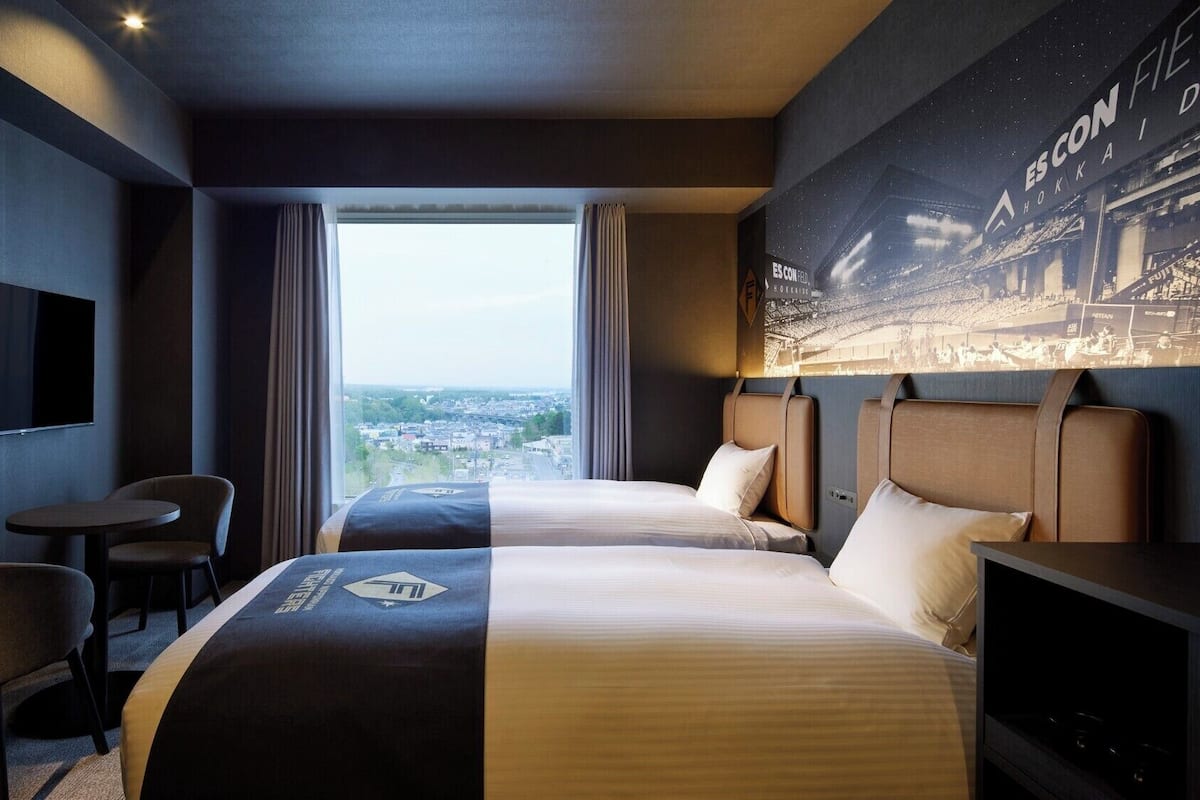 Fighters Floor Twin | 1 bedroom, in-room safe, free WiFi, bed sheets